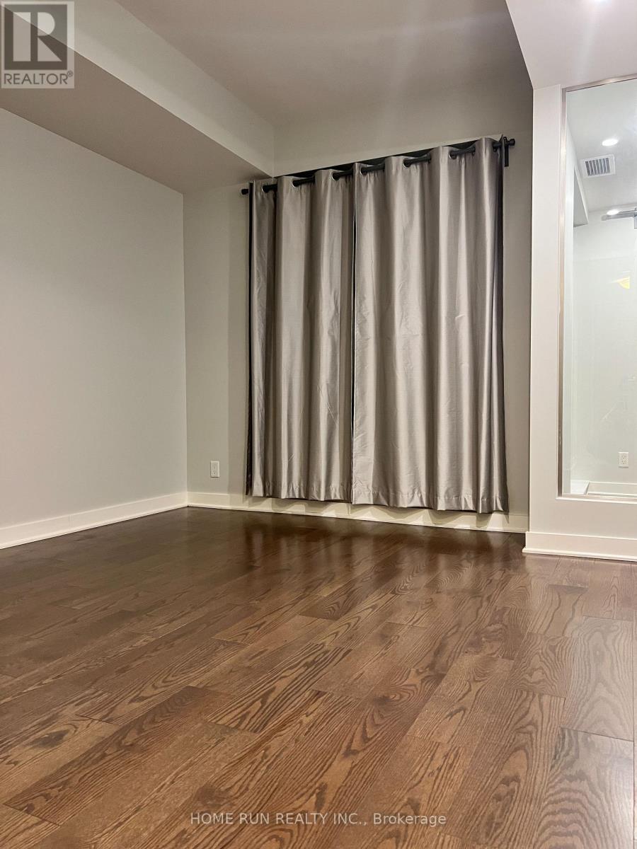 520 - 300c Lett Street, Ottawa, Ontario  K1R 0B8 - Photo 12 - X12732020