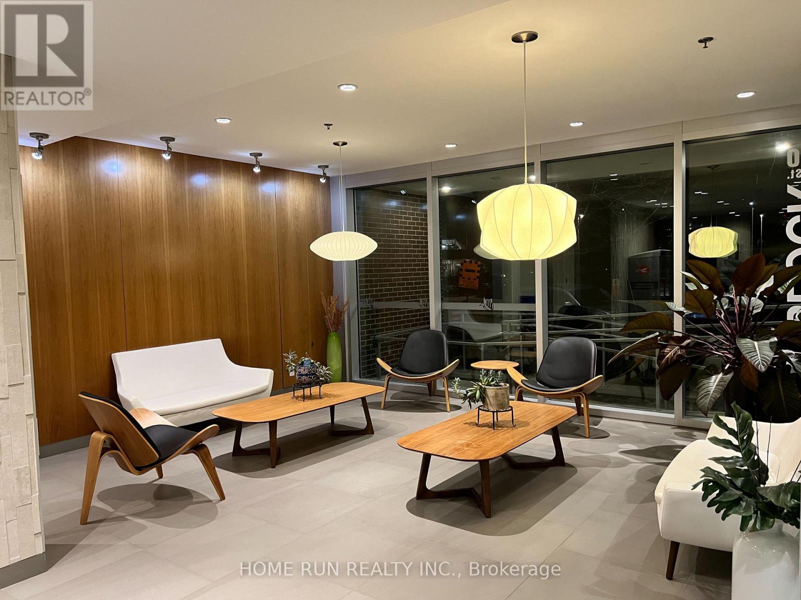 520 - 300c Lett Street, Ottawa, Ontario  K1R 0B8 - Photo 2 - X12732020