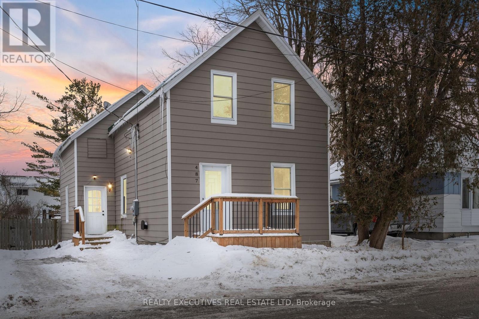 487 Clarence Street, North Dundas, Ontario  K0C 2K0 - Photo 1 - X12731916