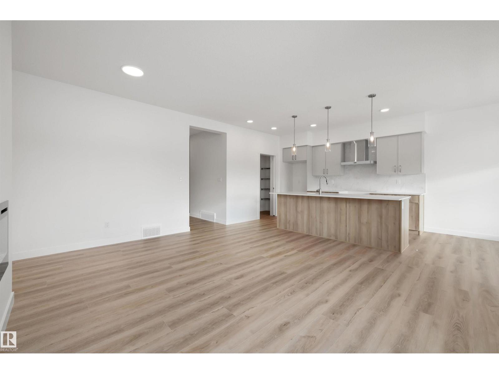 1315 11 Av Nw, Edmonton, Alberta  T6T 2W3 - Photo 11 - E4470953