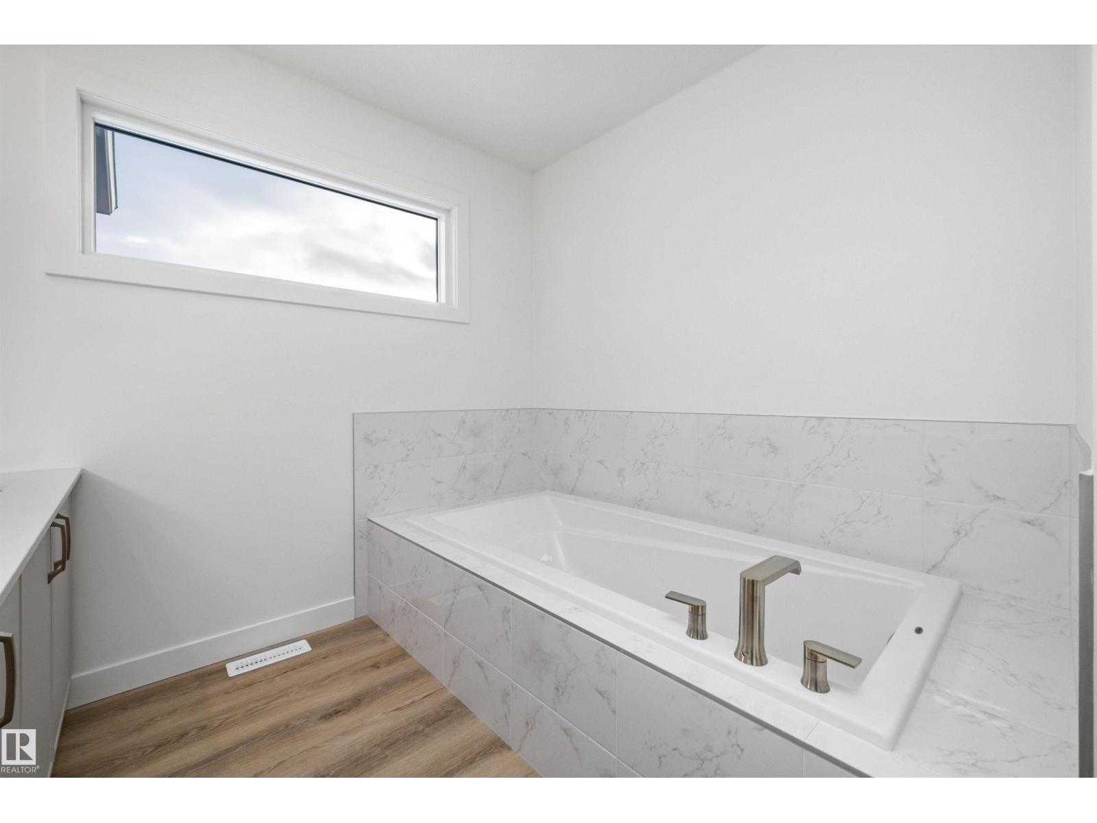 1315 11 Av Nw, Edmonton, Alberta  T6T 2W3 - Photo 47 - E4470953