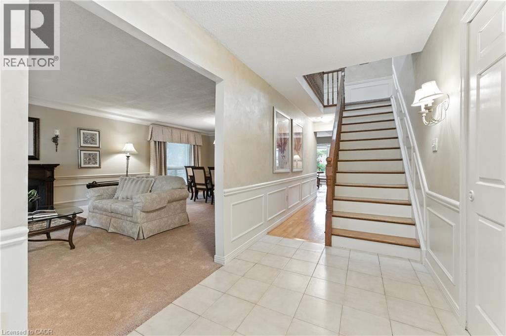 3 Atkins Drive, Hamilton, Ontario  L9C 6T6 - Photo 4 - 40797292