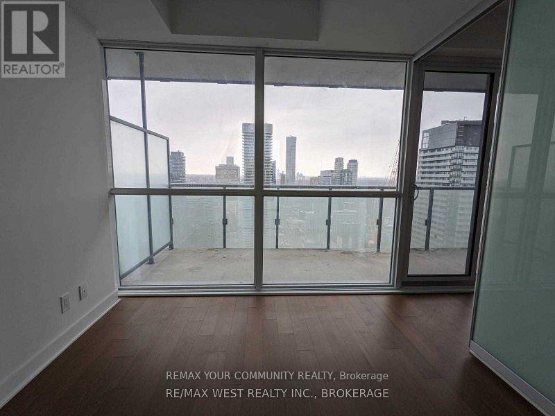 4807 - 15 Grenville Street, Toronto, Ontario  M4Y 0B9 - Photo 12 - C12731792