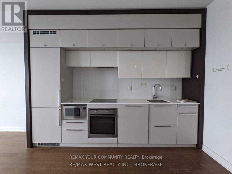 4807 - 15 Grenville Street, Toronto, Ontario  M4Y 0B9 - Photo 7 - C12731792