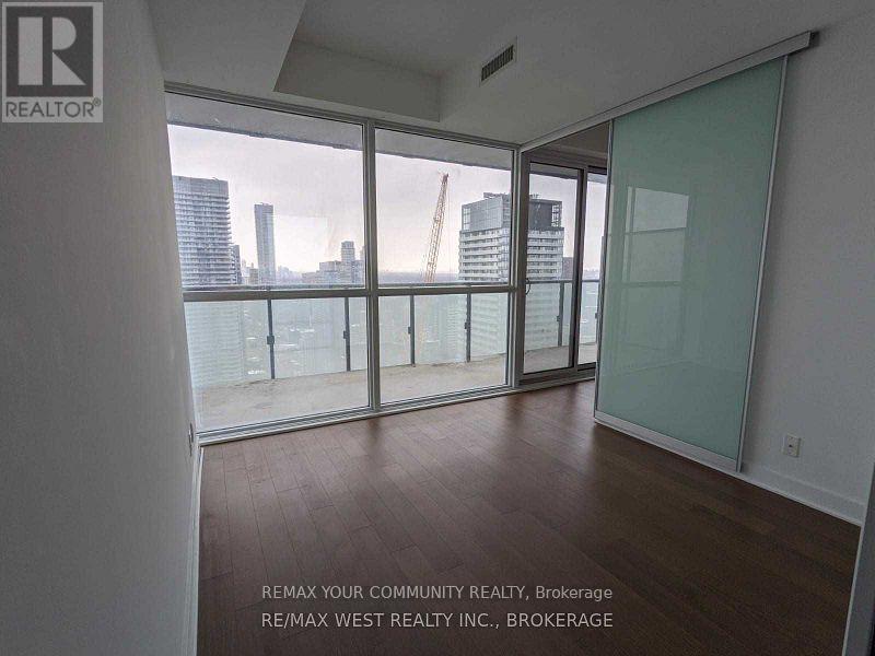 4807 - 15 Grenville Street, Toronto, Ontario  M4Y 0B9 - Photo 9 - C12731792