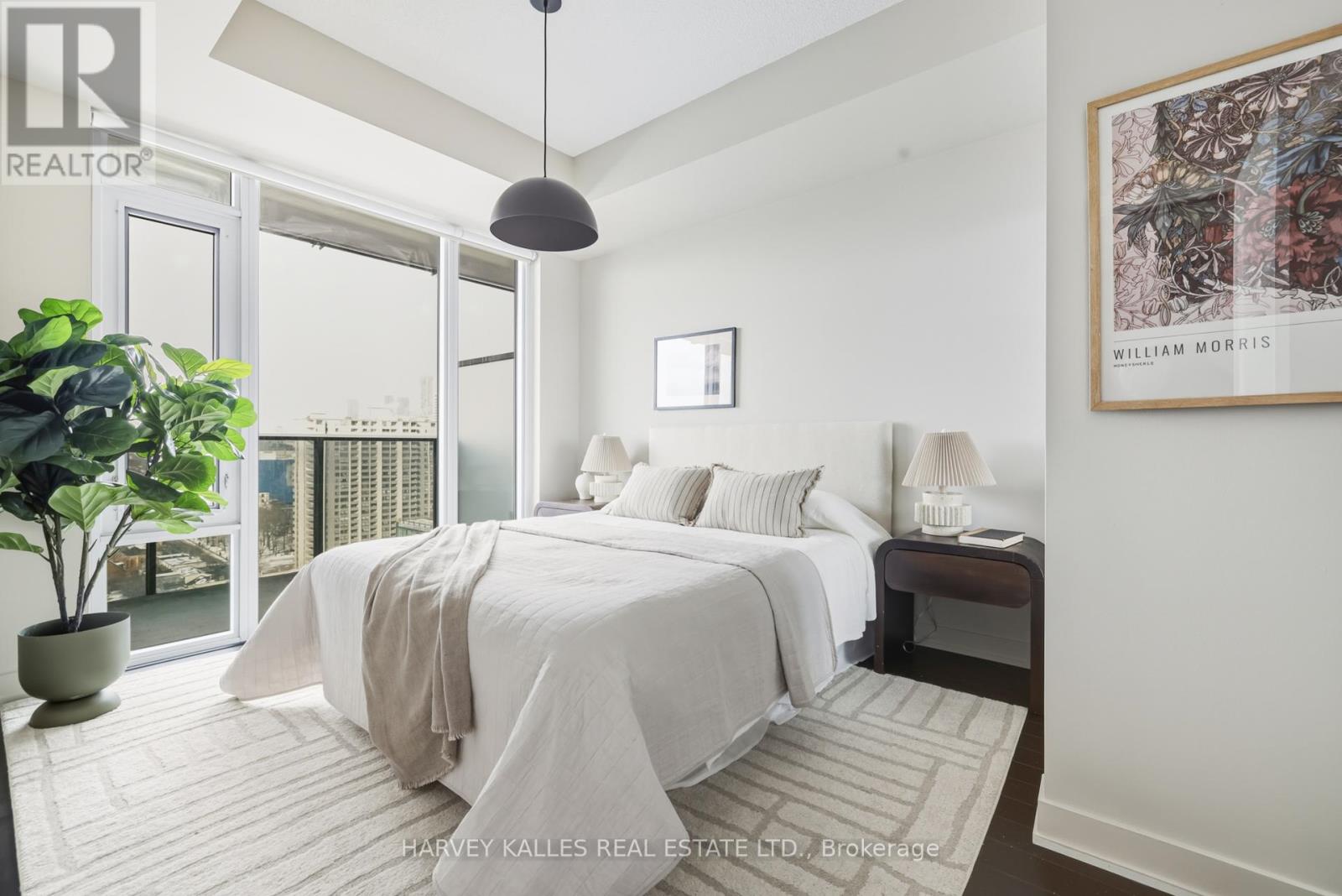 2209 - 330 Richmond Street W, Toronto, Ontario  M5V 1X2 - Photo 12 - C12731824