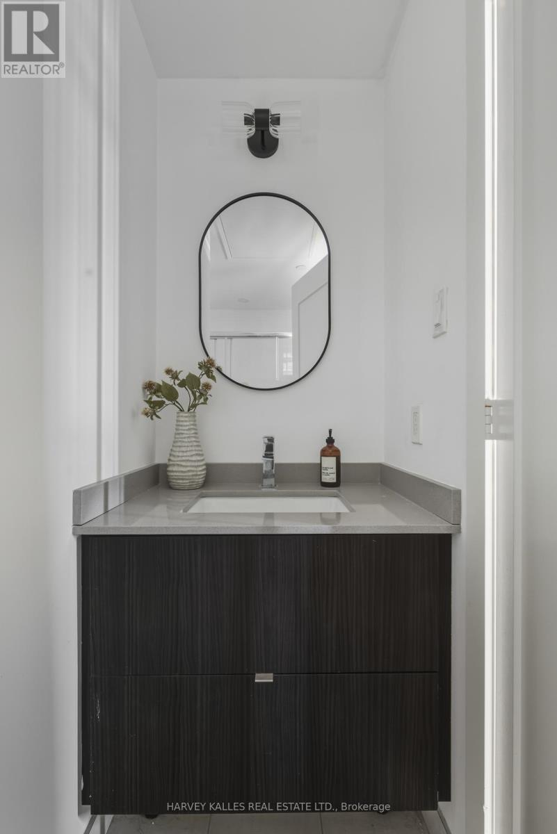 2209 - 330 Richmond Street W, Toronto, Ontario  M5V 1X2 - Photo 20 - C12731824