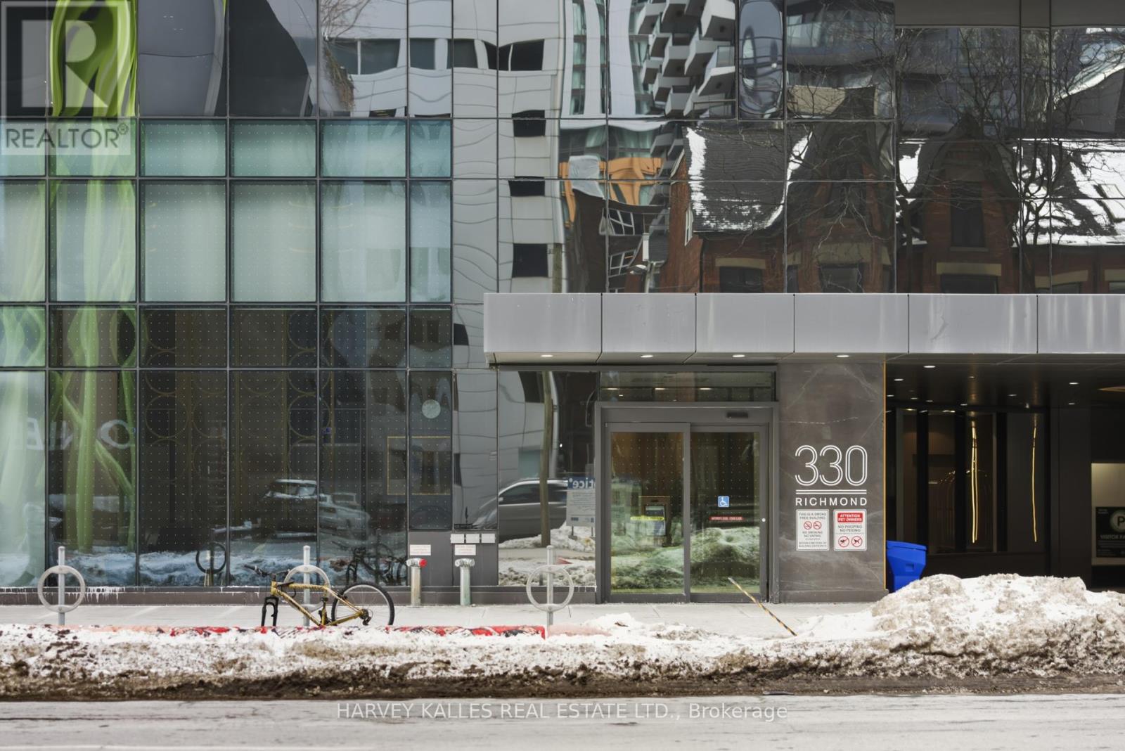 2209 - 330 Richmond Street W, Toronto, Ontario  M5V 1X2 - Photo 24 - C12731824