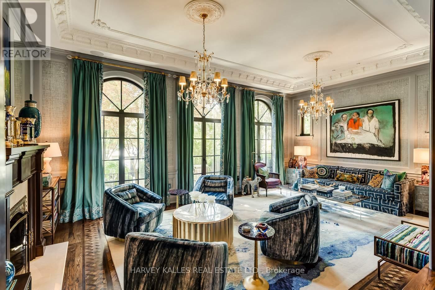 92 South Drive, Toronto, Ontario  M4W 1R6 - Photo 9 - C12731854