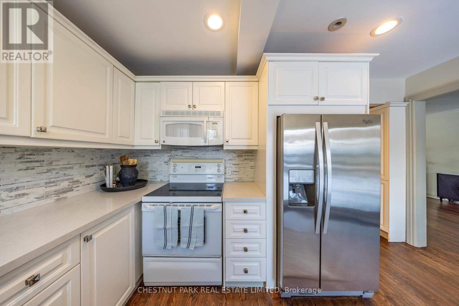 38 Mcrae Drive, Toronto, Ontario  M4G 1R9 - Photo 13 - C12731966