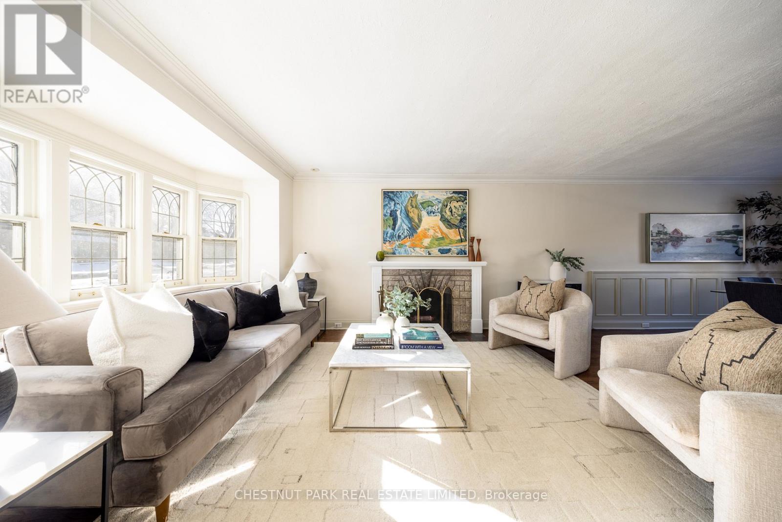 38 Mcrae Drive, Toronto, Ontario  M4G 1R9 - Photo 3 - C12731966