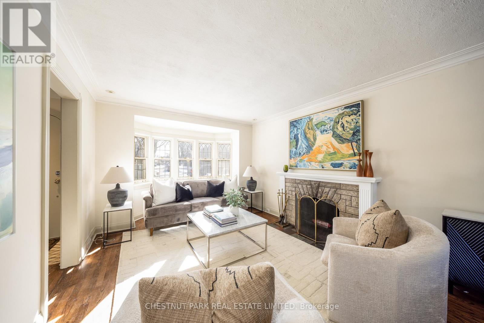 38 Mcrae Drive, Toronto, Ontario  M4G 1R9 - Photo 5 - C12731966