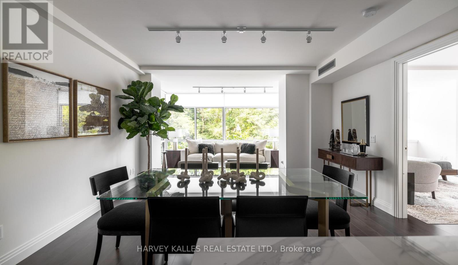 123 - 1 Benvenuto Place, Toronto, Ontario  M4V 2L1 - Photo 8 - C12731998