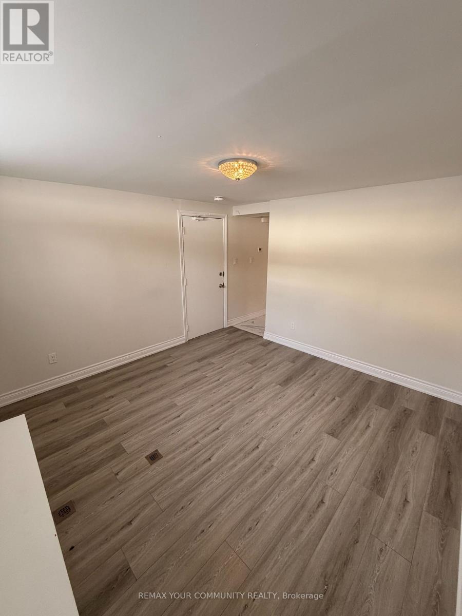 451 Leslie Street, Toronto, Ontario  M4M 3E5 - Photo 4 - E12731838