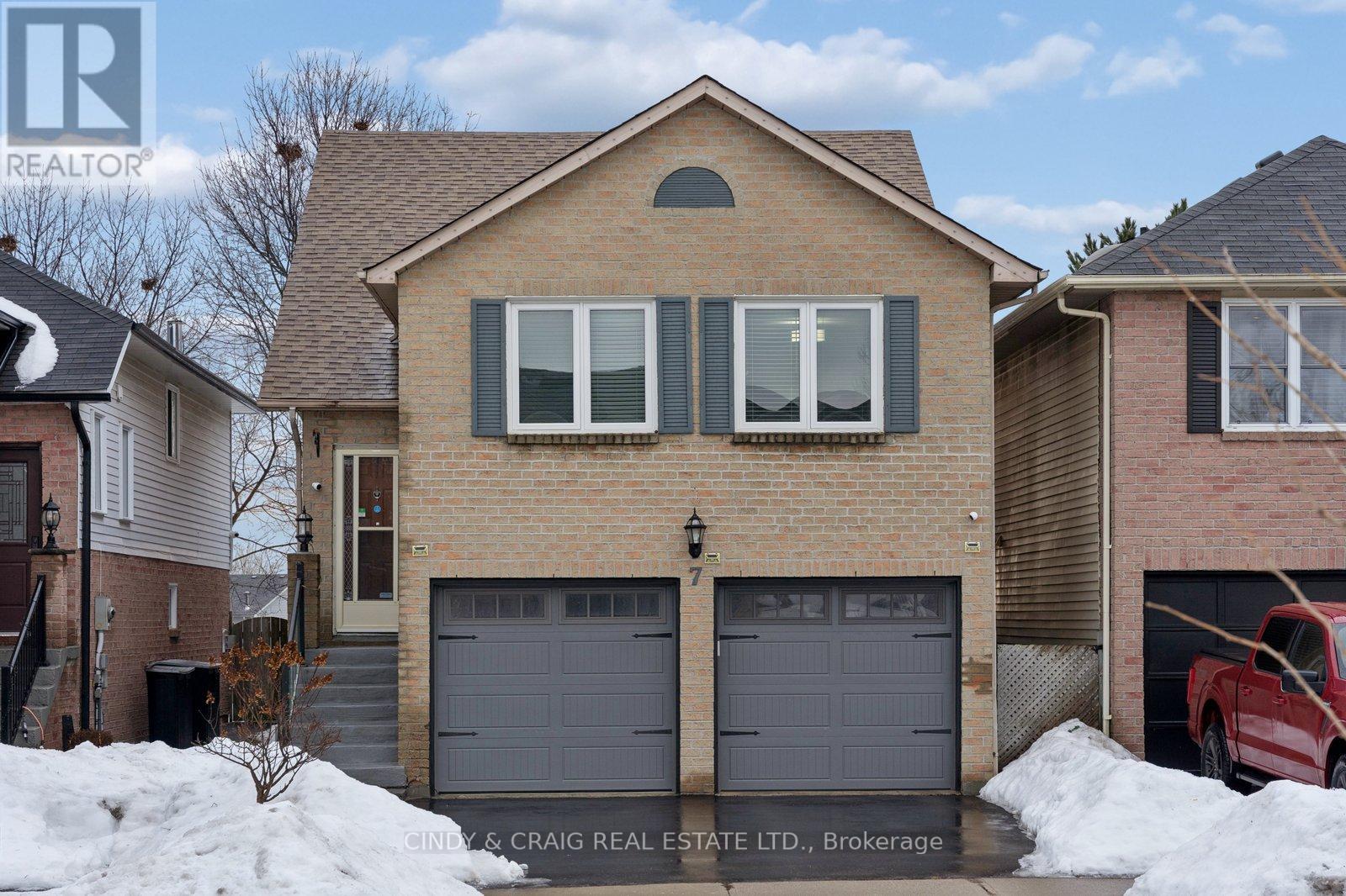 7 EMPIRE CRESCENT, Clarington, Ontario