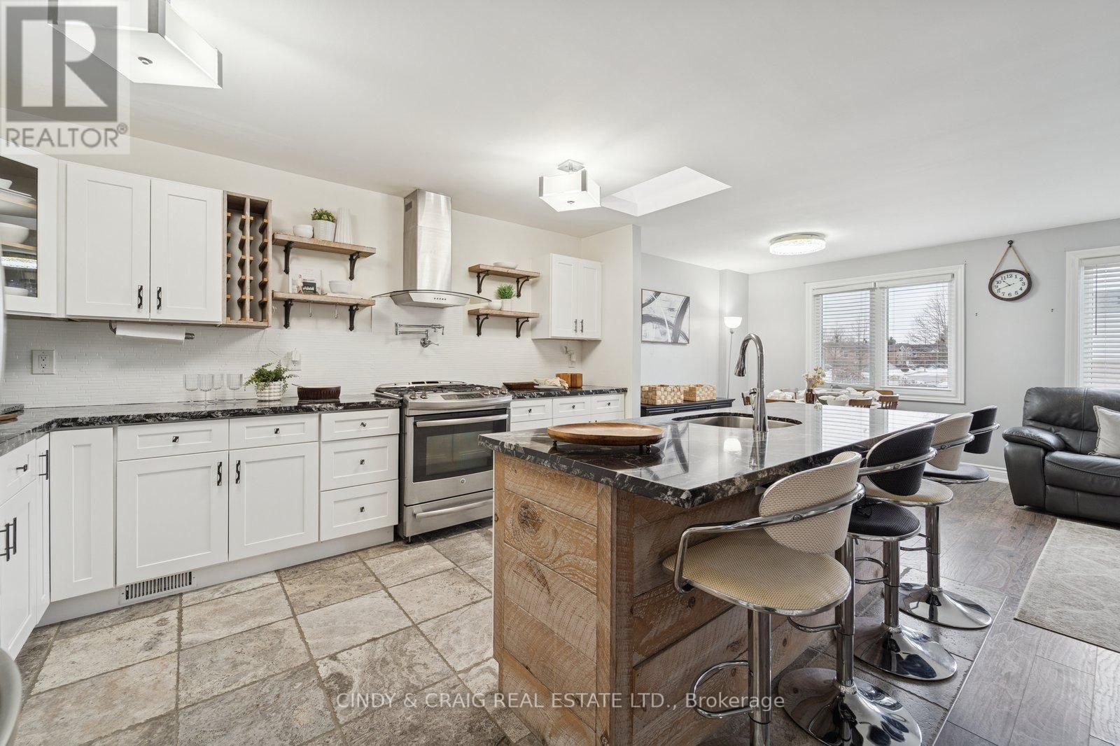 7 Empire Crescent, Clarington, Ontario  L1E 1E4 - Photo 5 - E12731840