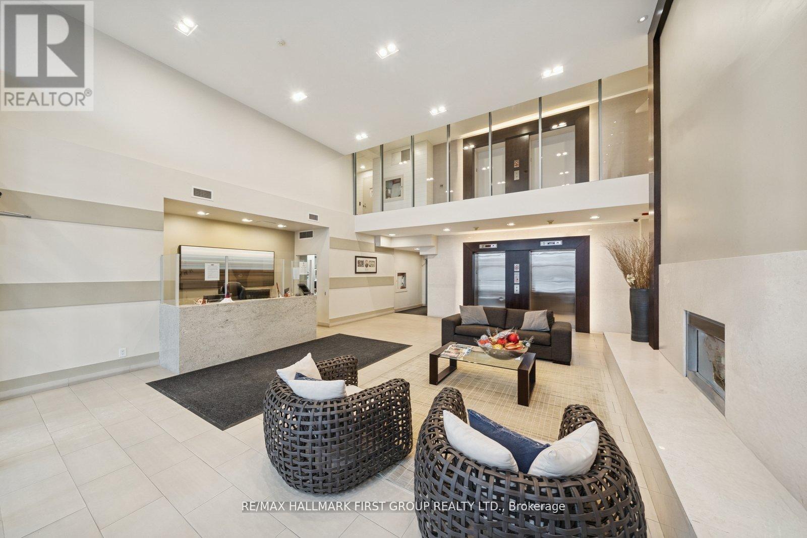 406 - 1600 Charles Street, Whitby, Ontario  L1N 0G4 - Photo 4 - E12732008