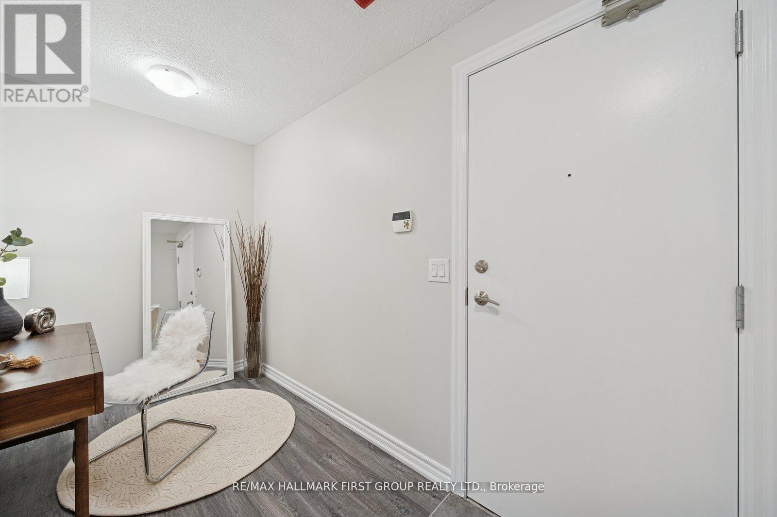 406 - 1600 Charles Street, Whitby, Ontario  L1N 0G4 - Photo 5 - E12732008