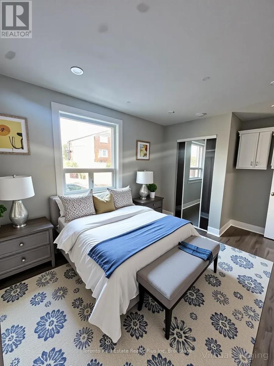 201 - 312 Douglas Avenue, Toronto, Ontario  M5M 1H1 - Photo 2 - C12635360