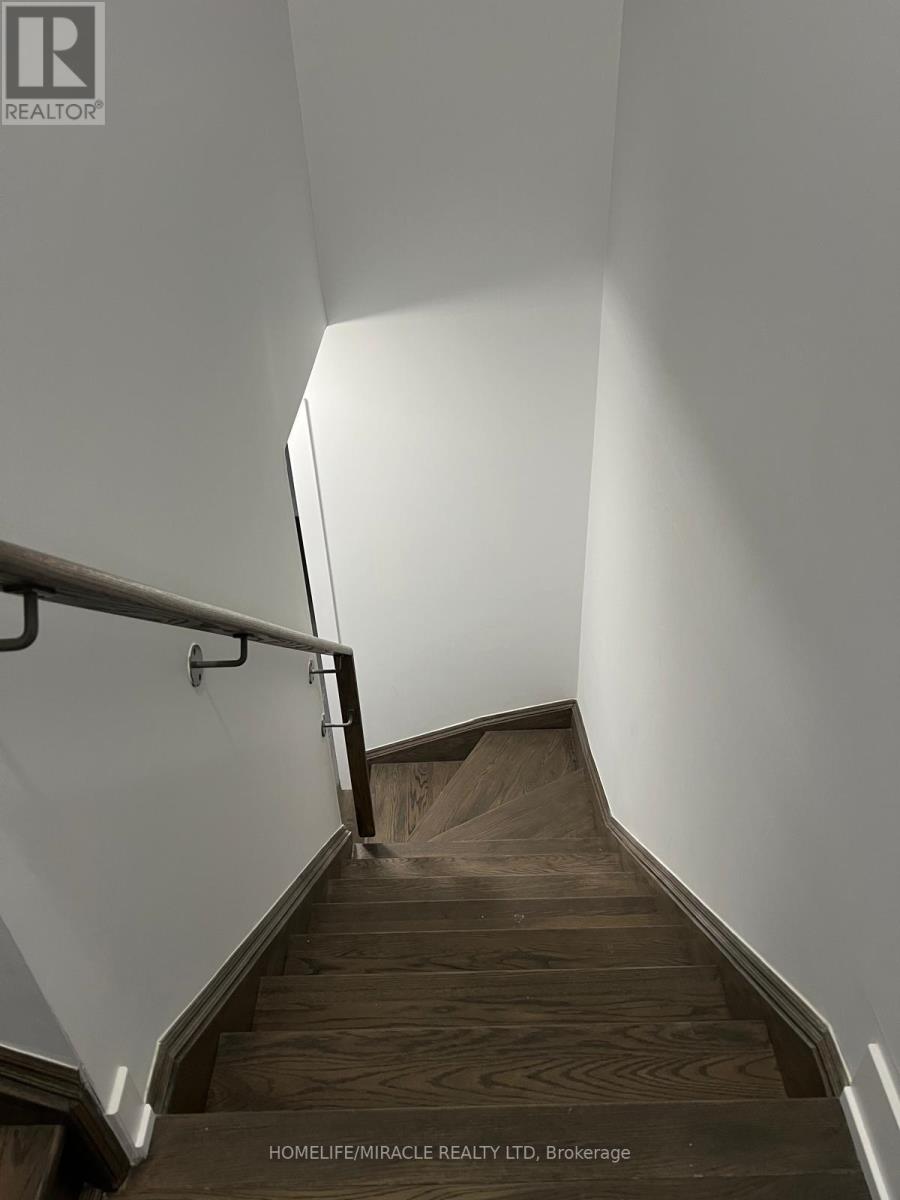 135 - 9580 Islington Avenue, Vaughan, Ontario  L4H 5E8 - Photo 14 - N12731886