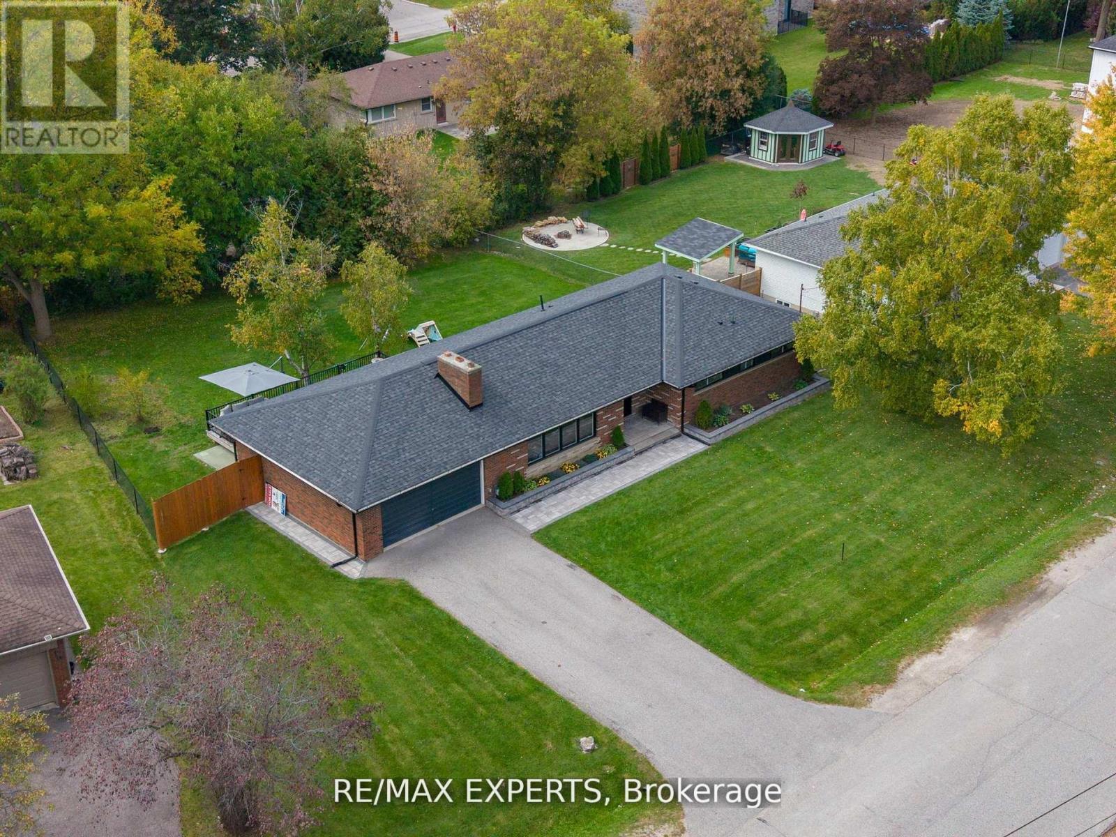 26 Wellar Avenue, King (Nobleton), Ontario  L0G 1N0 - Photo 2 - N12731938