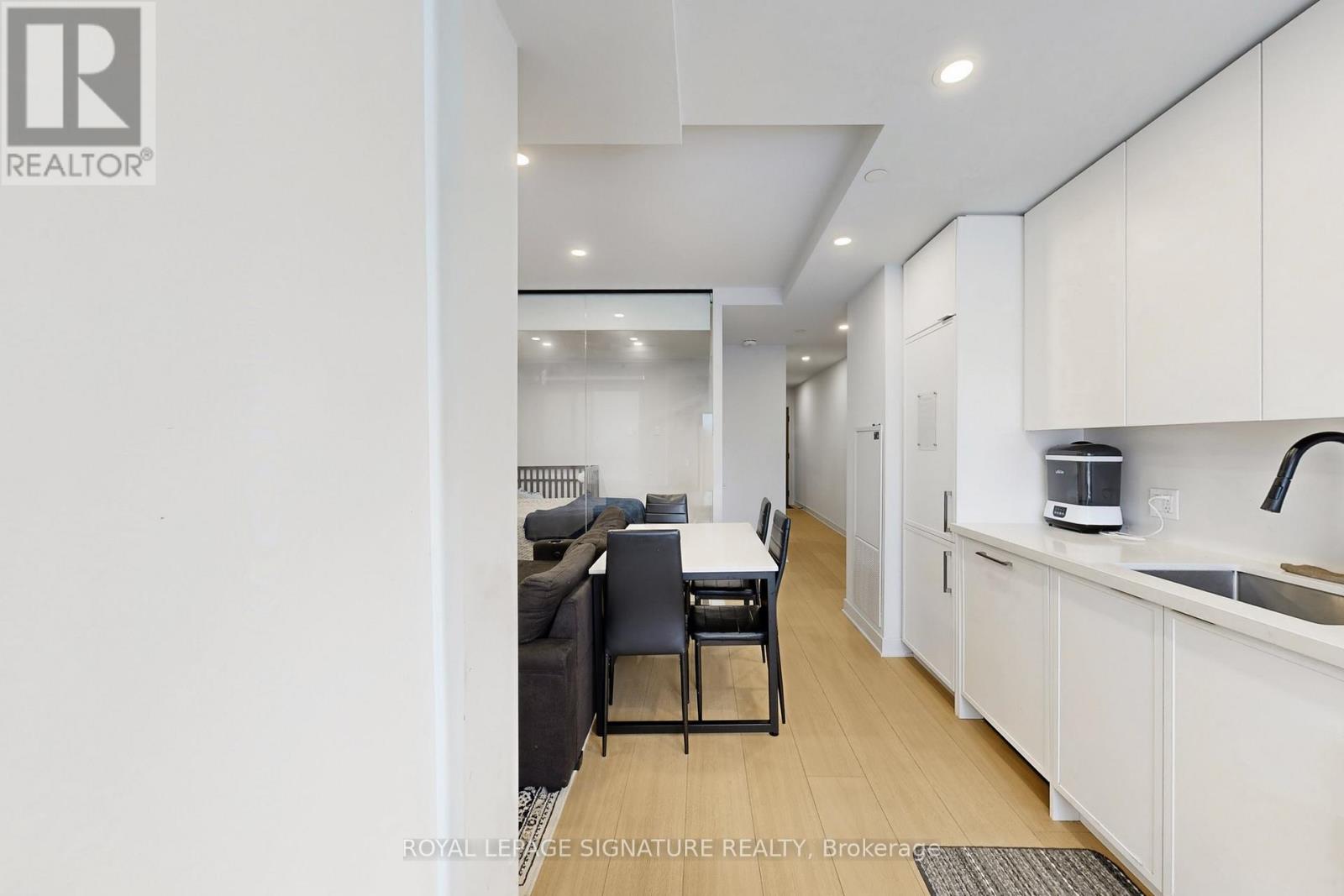 2209 - 2920 Hwy 7, Vaughan, Ontario  L4K 0P4 - Photo 15 - N12731964