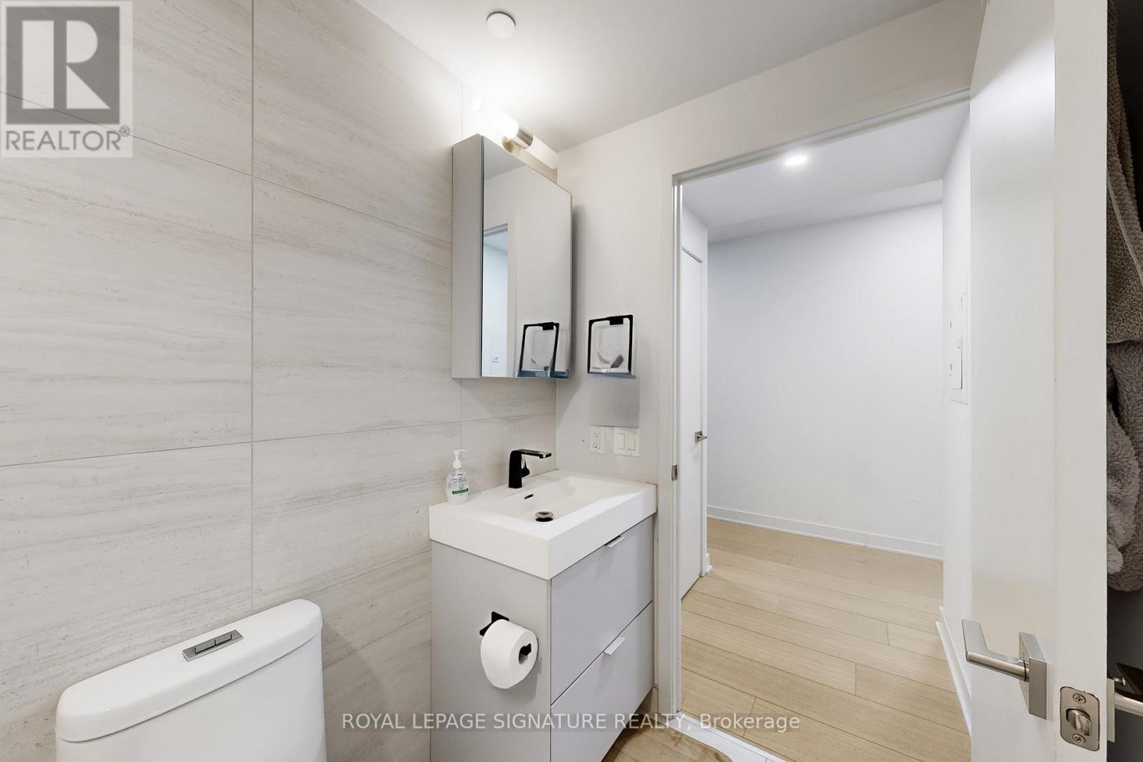 2209 - 2920 Hwy 7, Vaughan, Ontario  L4K 0P4 - Photo 24 - N12731964