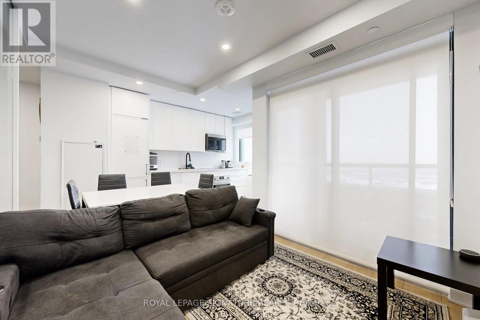 2209 - 2920 Hwy 7, Vaughan, Ontario  L4K 0P4 - Photo 9 - N12731964