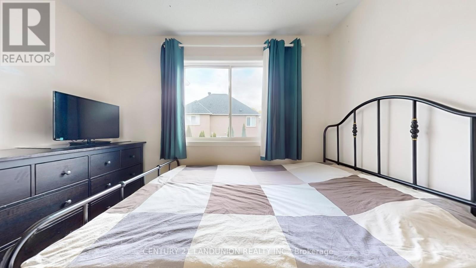 10 Majestic Drive, Markham, Ontario  L6C 2B2 - Photo 36 - N12732002