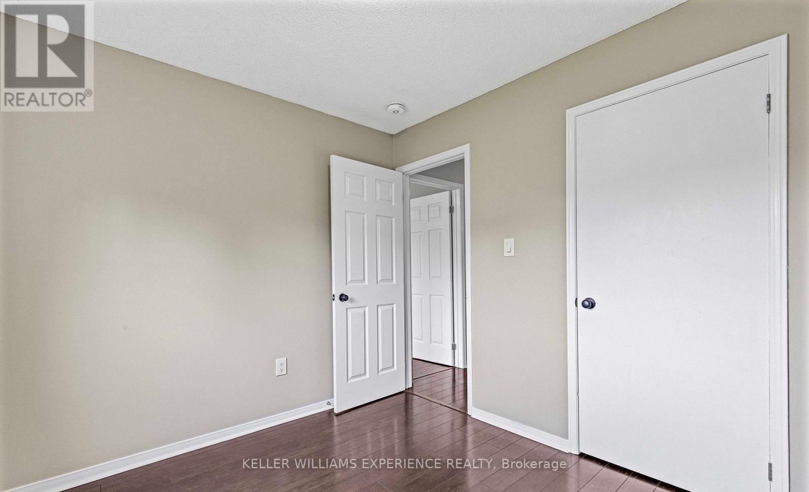 16 Herrell Avenue, Barrie (Painswick North), Ontario  L4N 6T5 - Photo 8 - S12731836