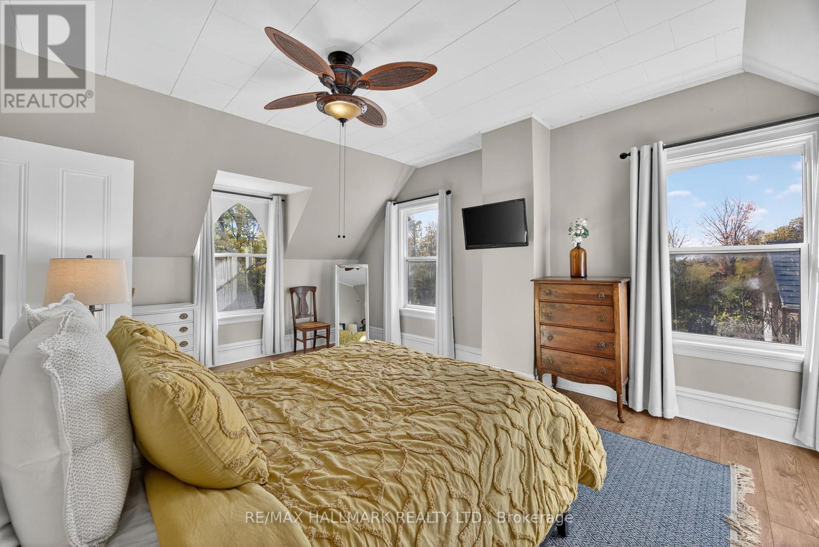 84 Wellington Street E, Barrie (Wellington), Ontario  L4M 3K9 - Photo 16 - S12731924