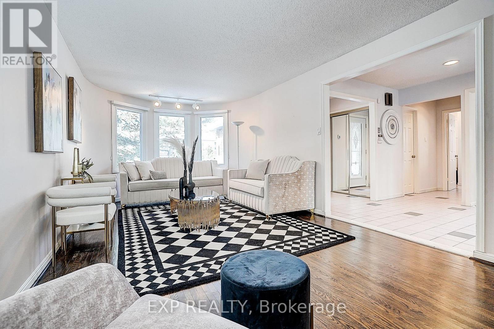 27 Pining Road, Markham, Ontario  L3T 5N5 - Photo 8 - N12716600