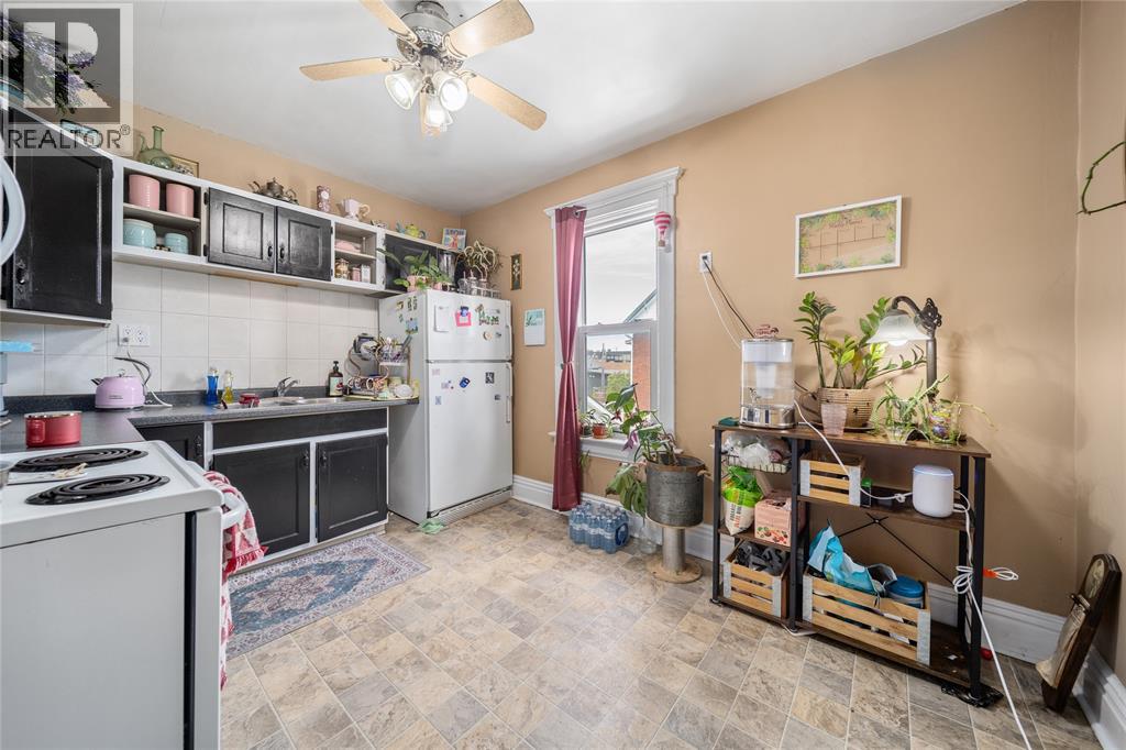 169 Christina Street South, Sarnia, Ontario  N7T 2M9 - Photo 16 - 26002013