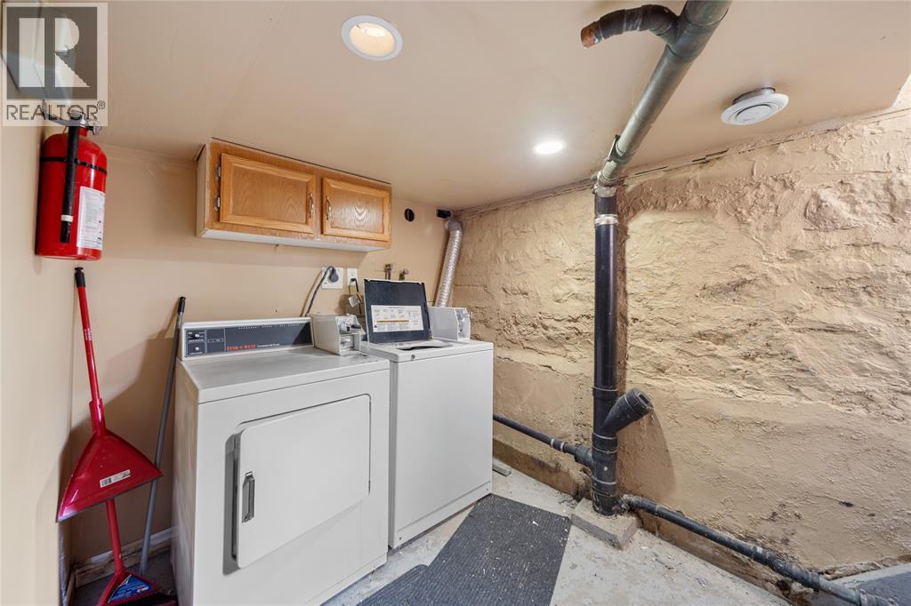 169 Christina Street South, Sarnia, Ontario  N7T 2M9 - Photo 35 - 26002013