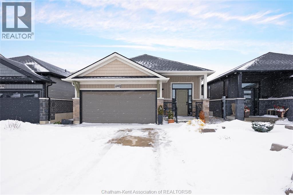 MLS# 26001399: 40 Cabot TRAIL, Chatham, Canada