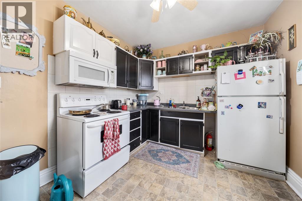 169 Christina Street South, Sarnia, Ontario  N7T 2M9 - Photo 17 - 26002010