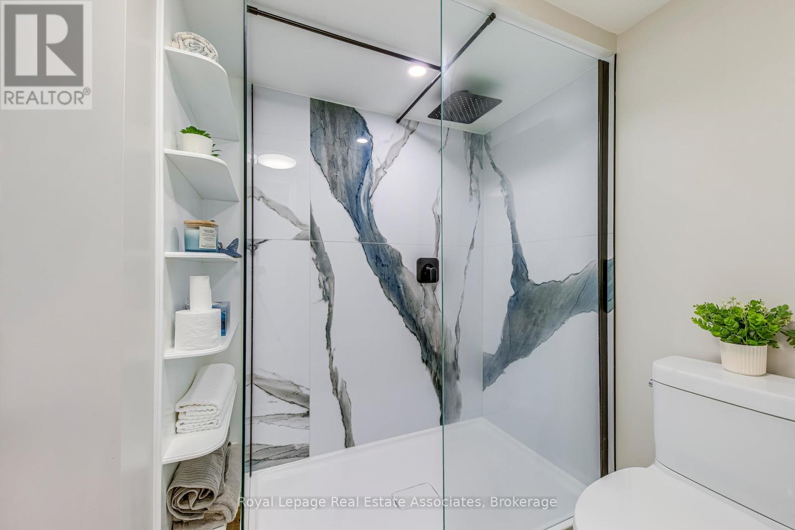 166 Ranwood Court, Hamilton, Ontario  L8W 1V4 - Photo 17 - X12694686