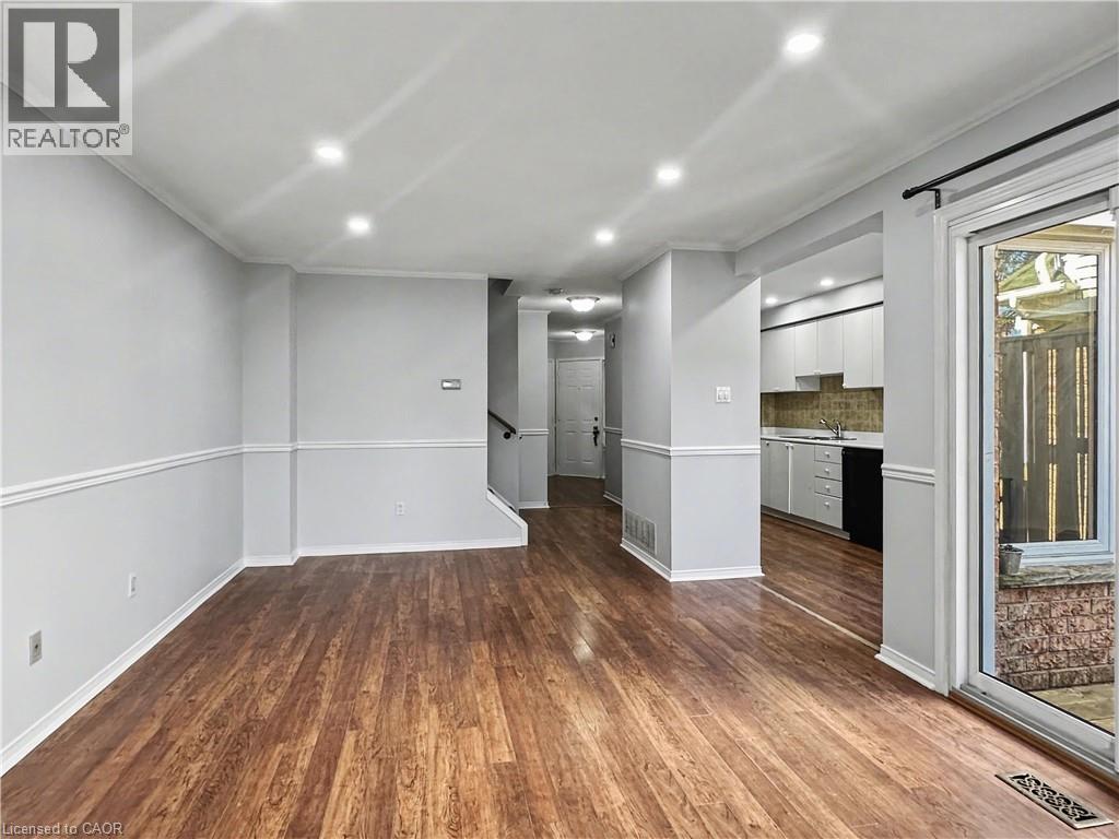 2215 Cleaver Avenue Unit# 22, Burlington, Ontario  L7M 4C5 - Photo 5 - 40801033