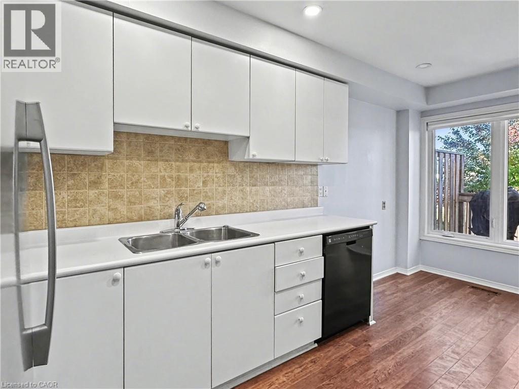 2215 Cleaver Avenue Unit# 22, Burlington, Ontario  L7M 4C5 - Photo 12 - 40801033