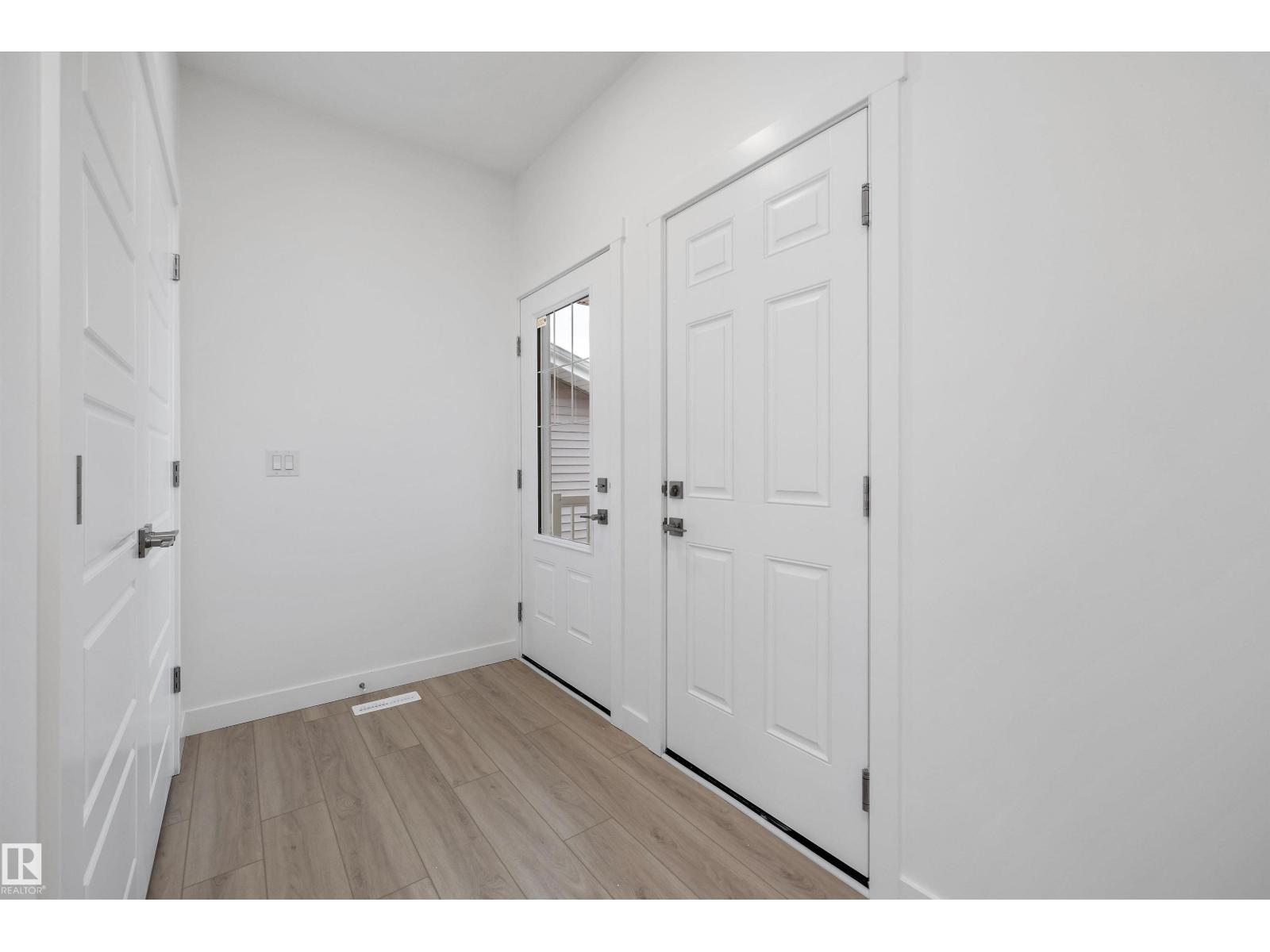 921 19 Av Nw, Edmonton, Alberta  T6T 2X4 - Photo 3 - E4470952