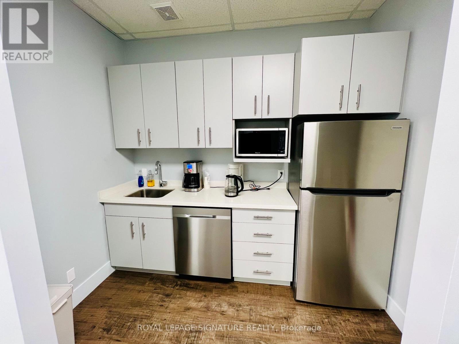 15u #2 - 951 Wilson Avenue, Toronto, Ontario  M3K 2A7 - Photo 5 - W12731808