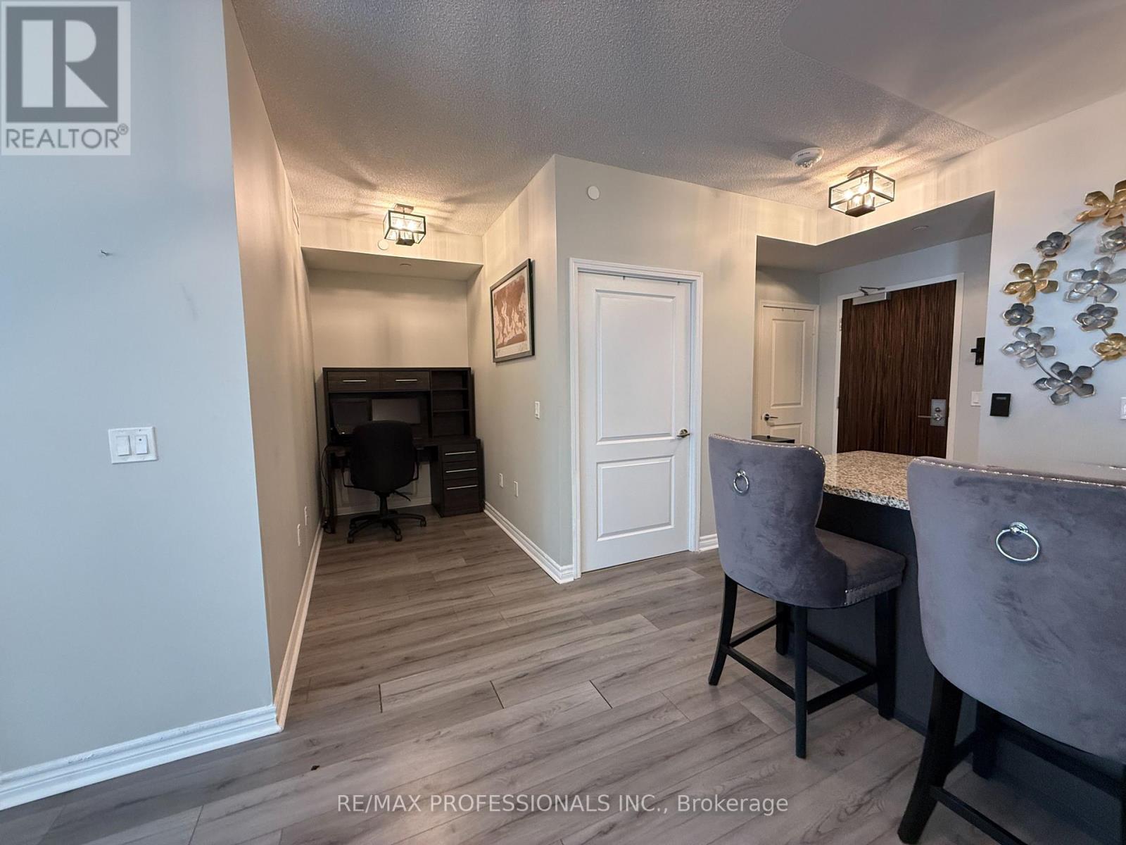 909 - 349 Rathburn Road W, Mississauga, Ontario  L5B 0G9 - Photo 19 - W12731820