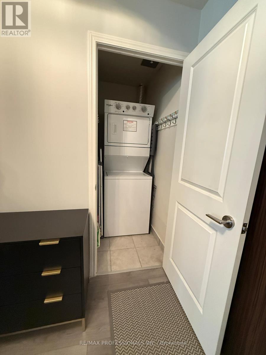 909 - 349 Rathburn Road W, Mississauga, Ontario  L5B 0G9 - Photo 22 - W12731820