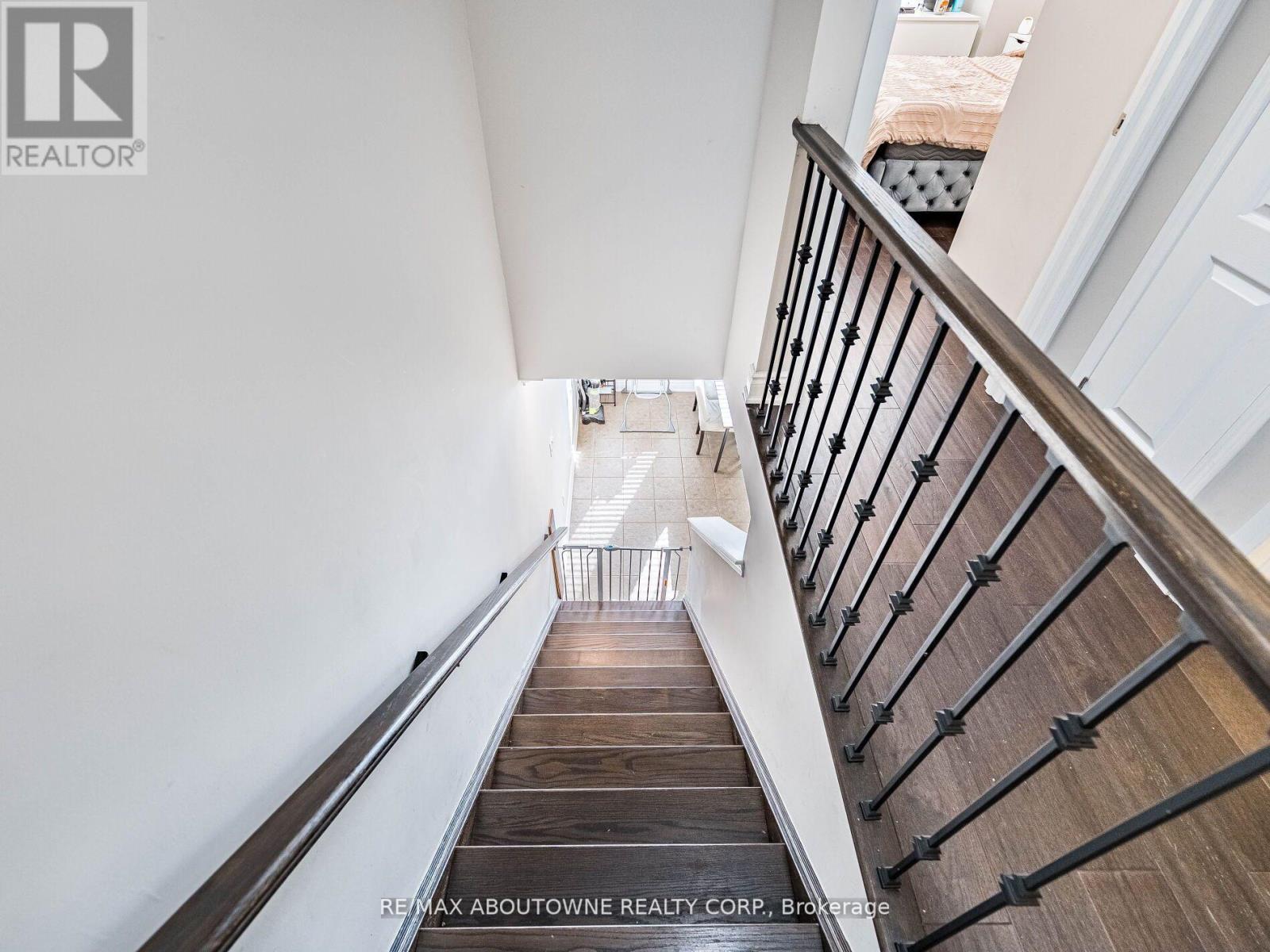 Unit 29 - 6020 Derry Road, Milton, Ontario  L9T 8L6 - Photo 32 - W12731834