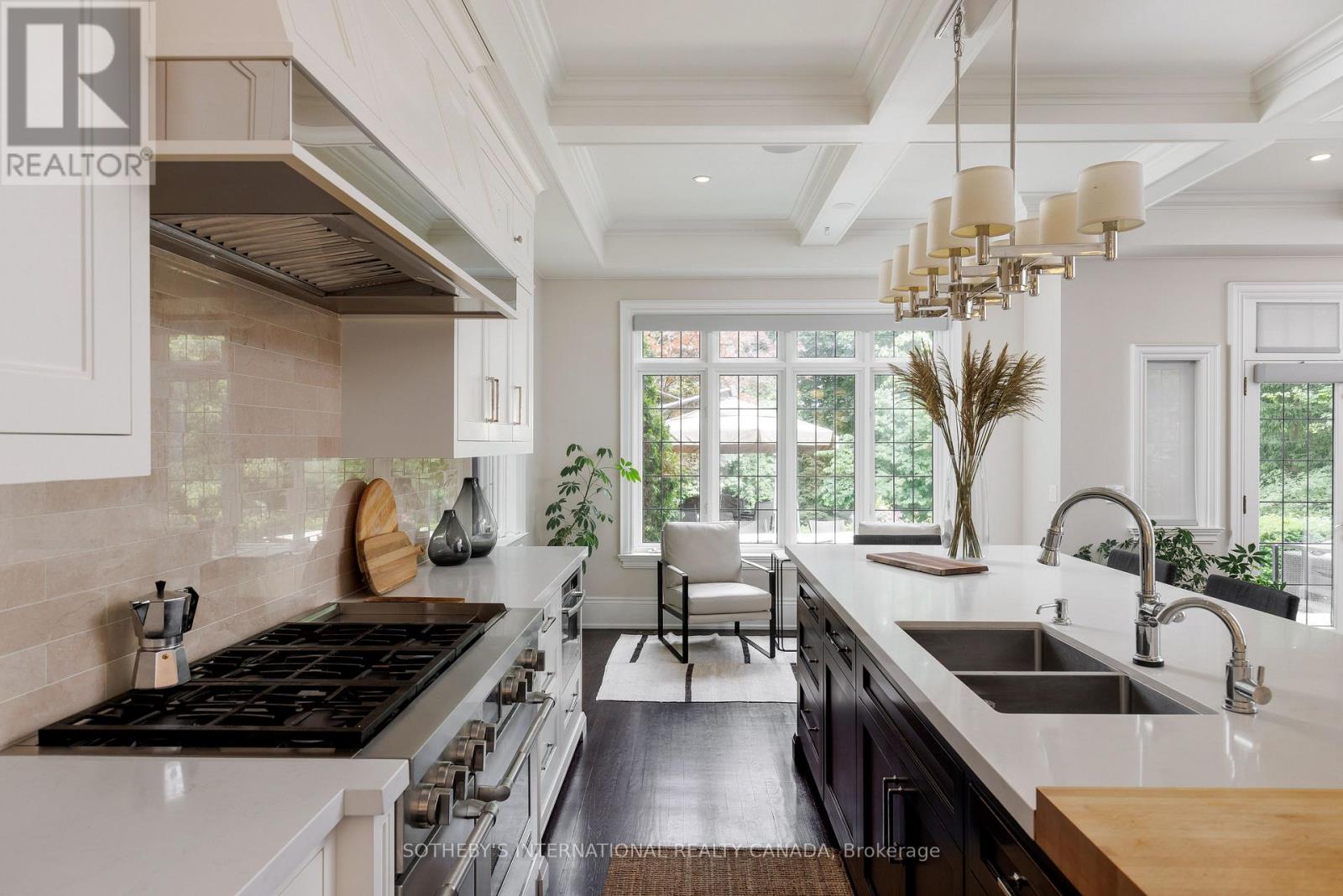 67 Kingsway Crescent, Toronto, Ontario  M8X 2R5 - Photo 15 - W12731842