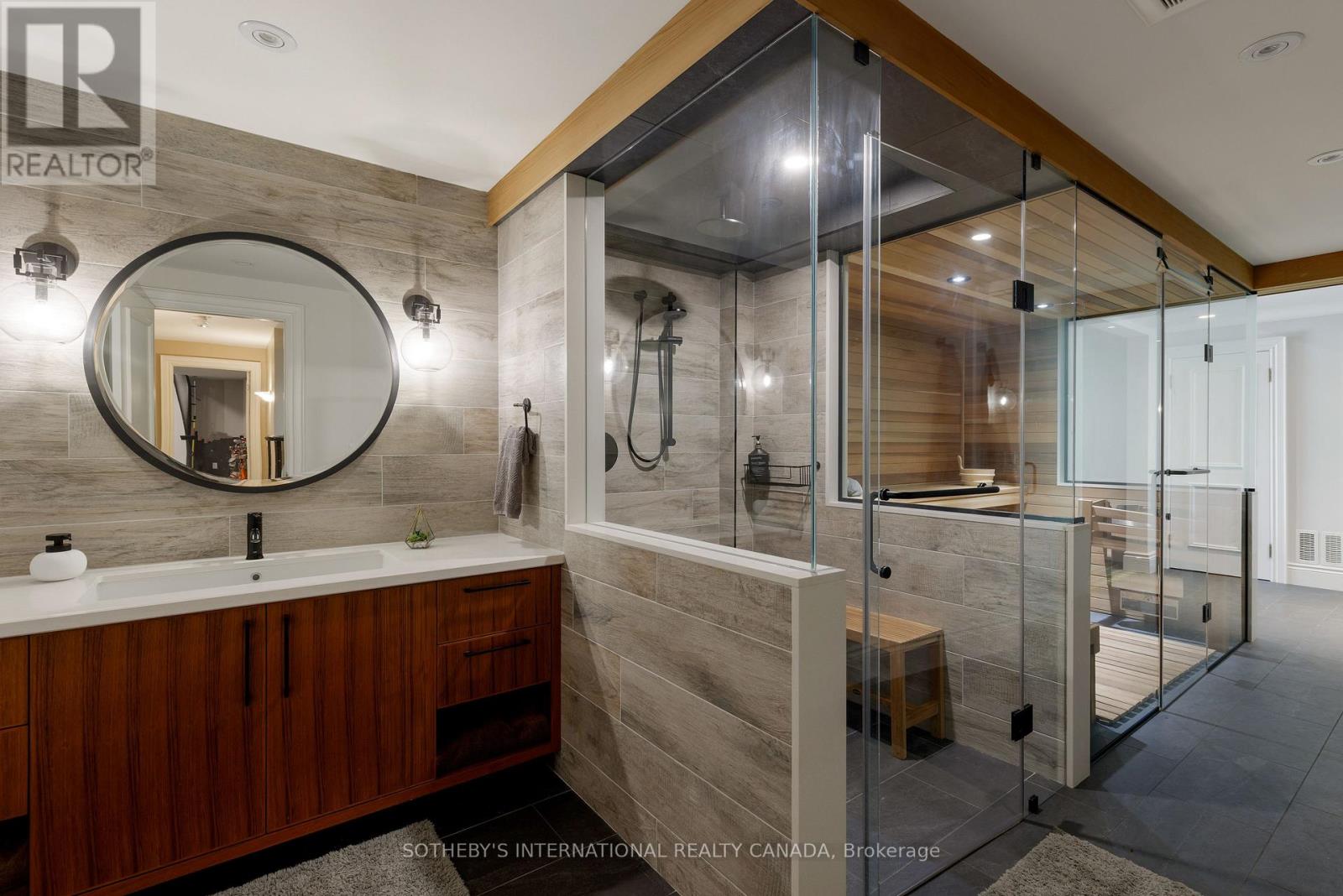 67 Kingsway Crescent, Toronto, Ontario  M8X 2R5 - Photo 41 - W12731842