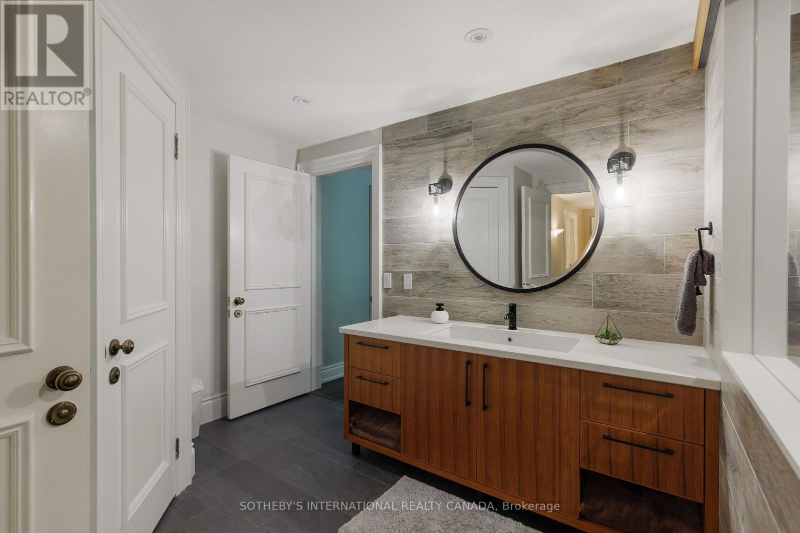 67 Kingsway Crescent, Toronto, Ontario  M8X 2R5 - Photo 42 - W12731842