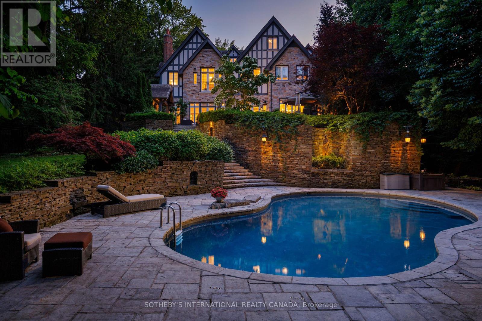 67 Kingsway Crescent, Toronto, Ontario  M8X 2R5 - Photo 47 - W12731842