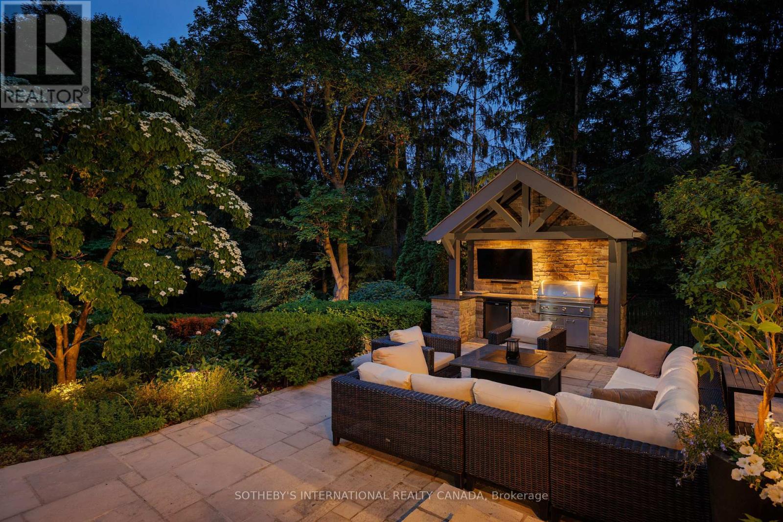 67 Kingsway Crescent, Toronto, Ontario  M8X 2R5 - Photo 48 - W12731842