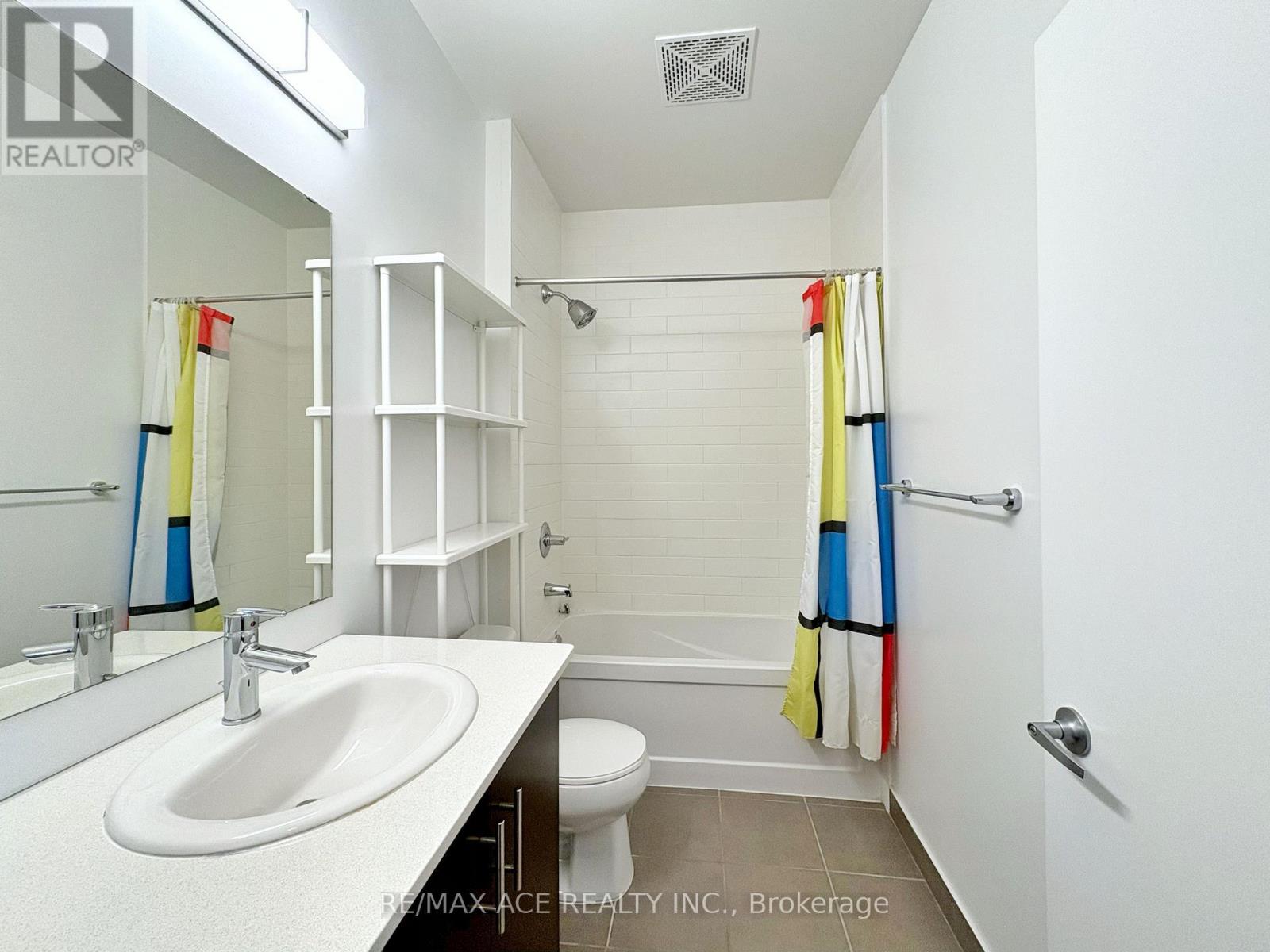 Ph 3210 - 360 Square One Drive, Mississauga, Ontario  L5B 0G7 - Photo 22 - W12731846